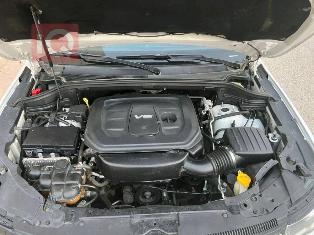 جيب جراند شيروكي